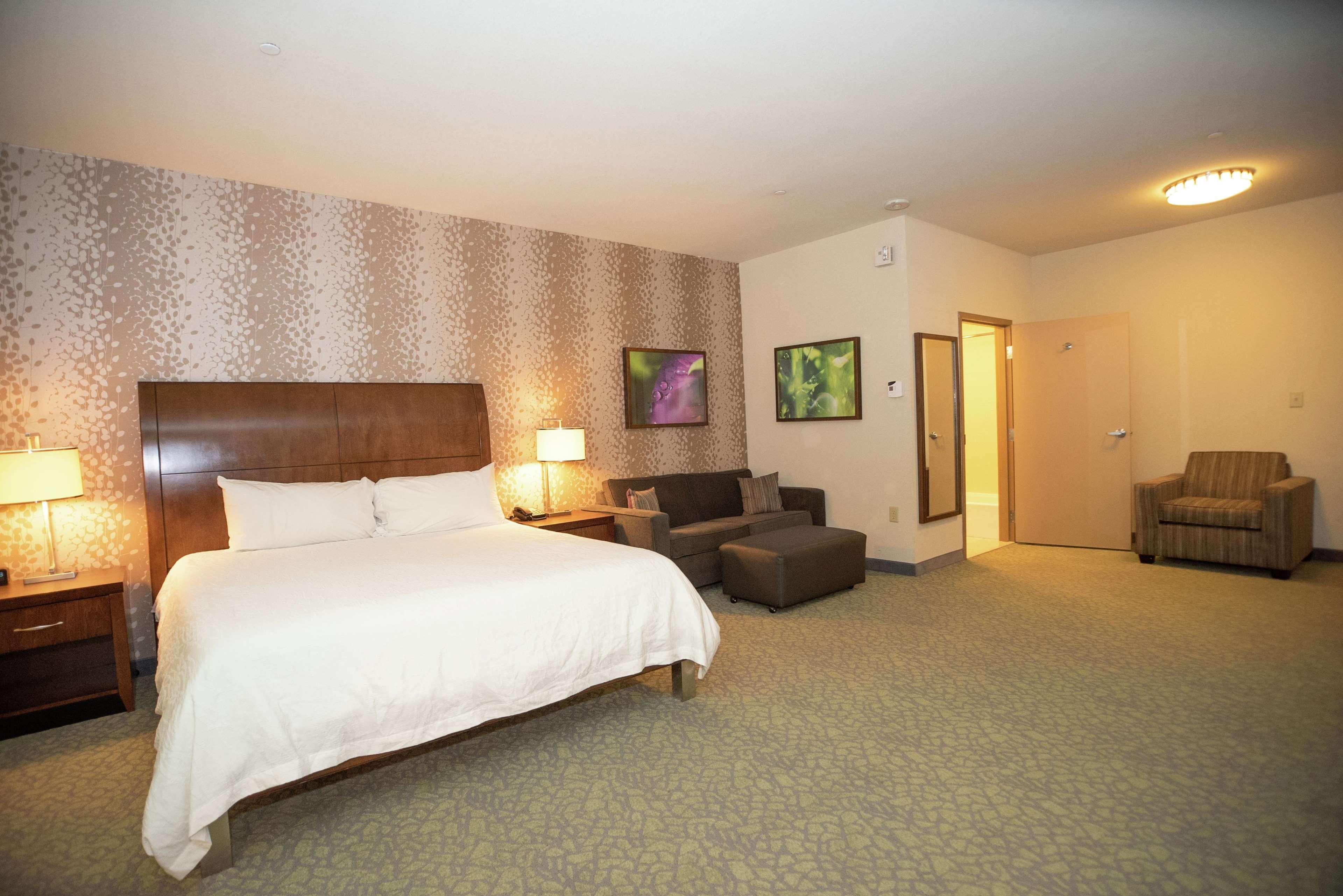 Hilton Garden Inn Covington/Mandeville Exteriör bild