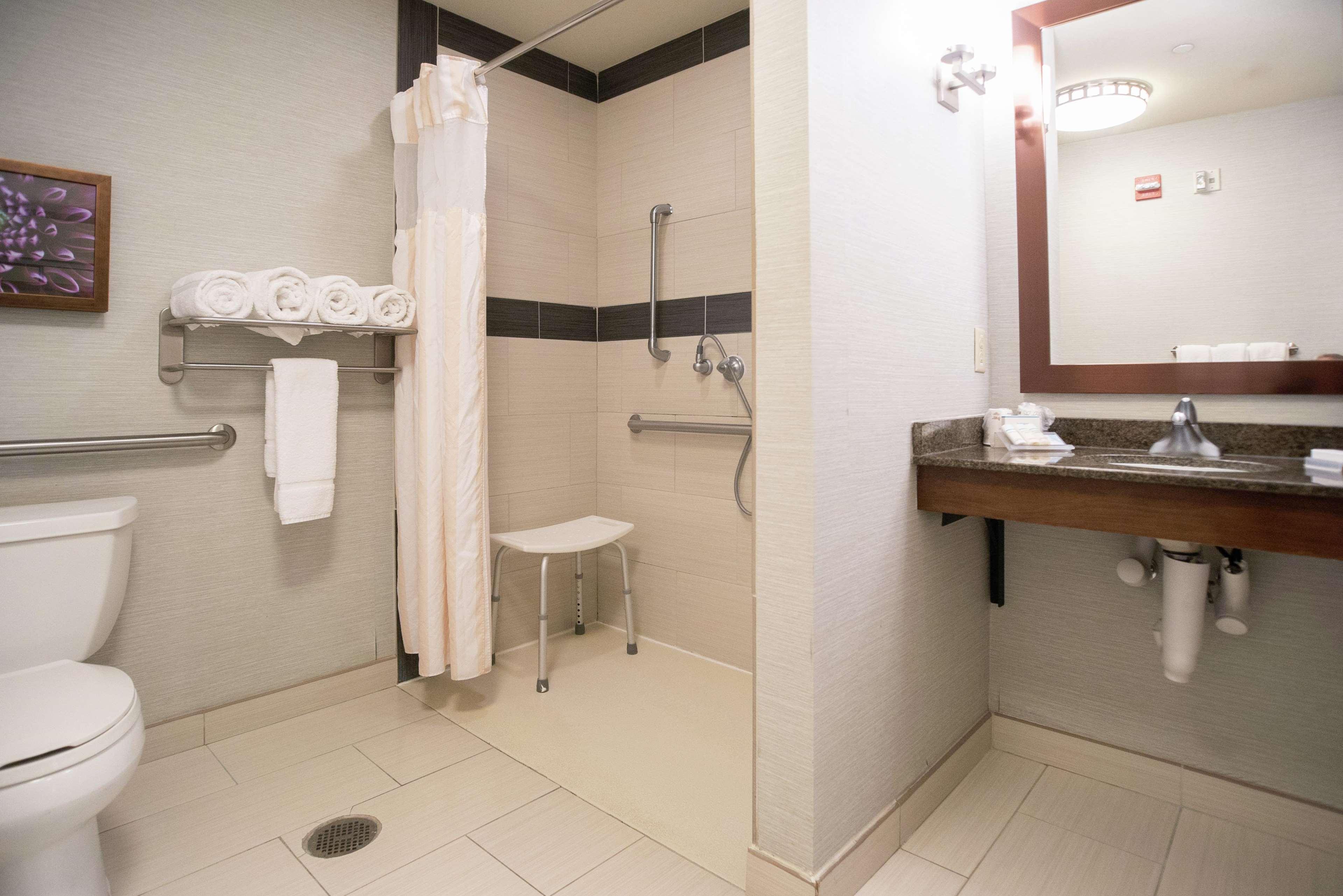 Hilton Garden Inn Covington/Mandeville Exteriör bild