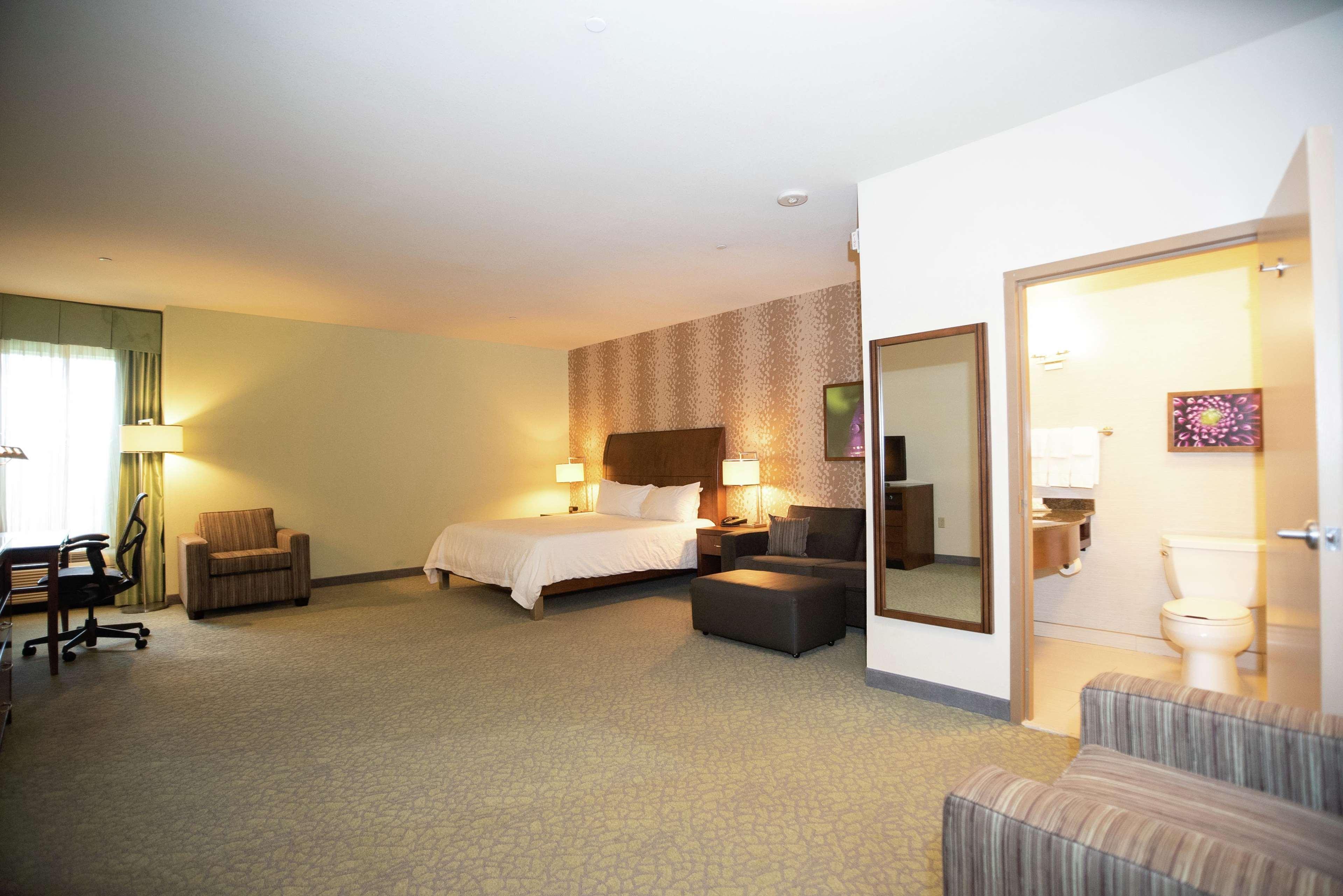 Hilton Garden Inn Covington/Mandeville Exteriör bild