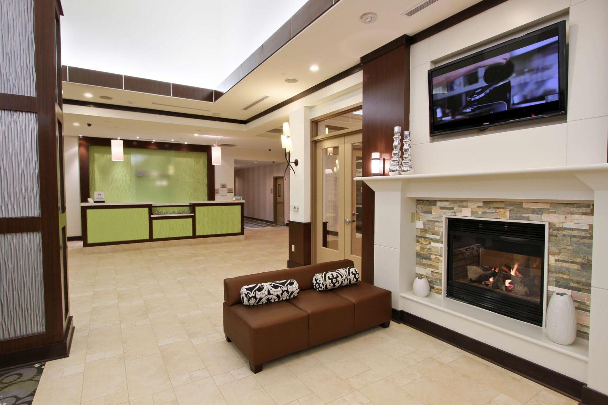 Hilton Garden Inn Covington/Mandeville Exteriör bild